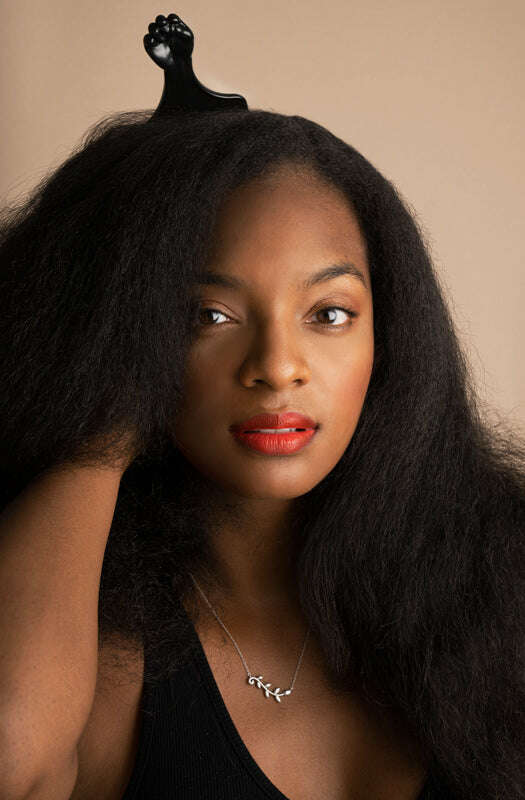 annie-internationalannieproduct_typeannie-fist-afro-pik-short-black-33607597